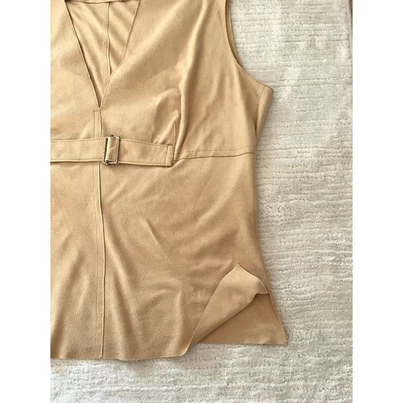 Max Studio Golden Yellow Womens Sleeveless Top Sz M Microfiber Faux Suede - Picture 7 of 12